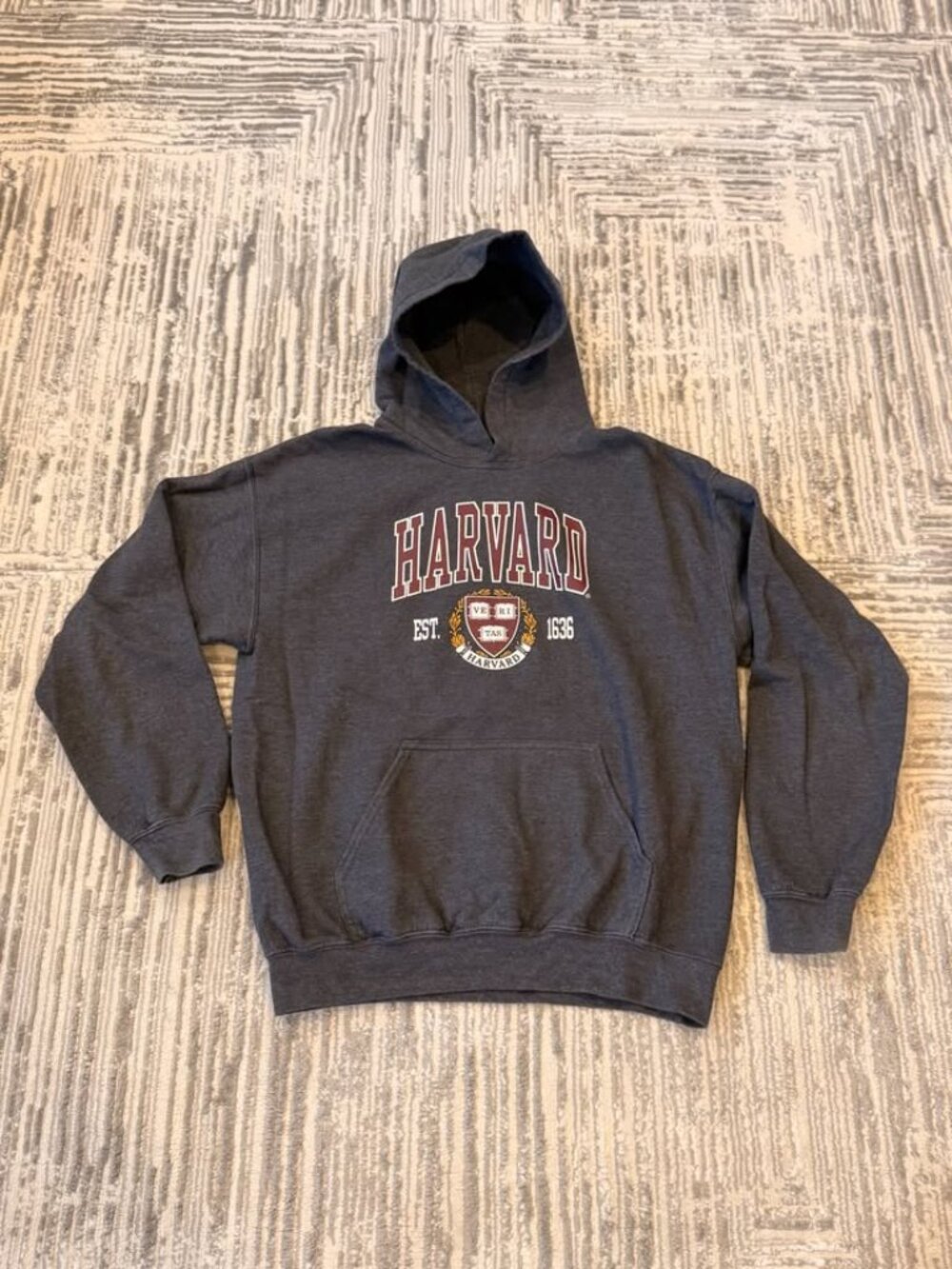 Gildan "Harvard" women's medium gray sweatshirt